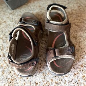 ABEO kids sandal